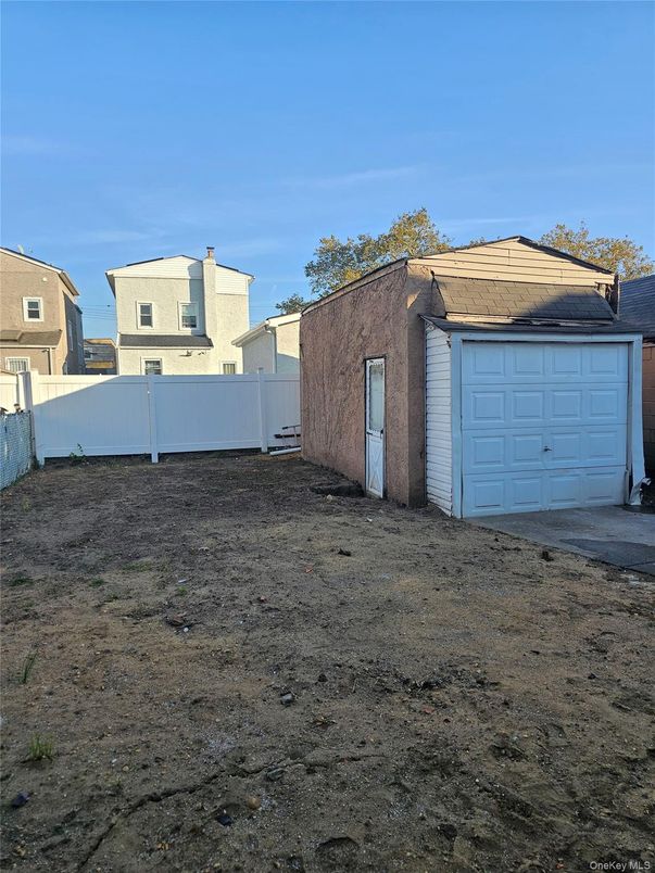 Backyard, Detached Garage, Exterior