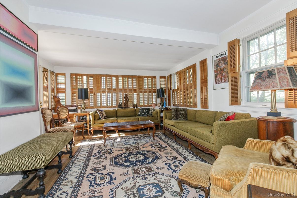 Interior, Living room