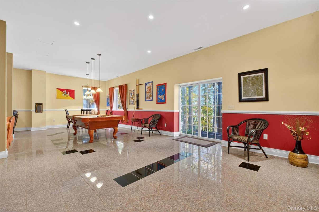 Billiard Table, Dining room, Game Room, Interior, Pendant Lights, Recessed Lighting