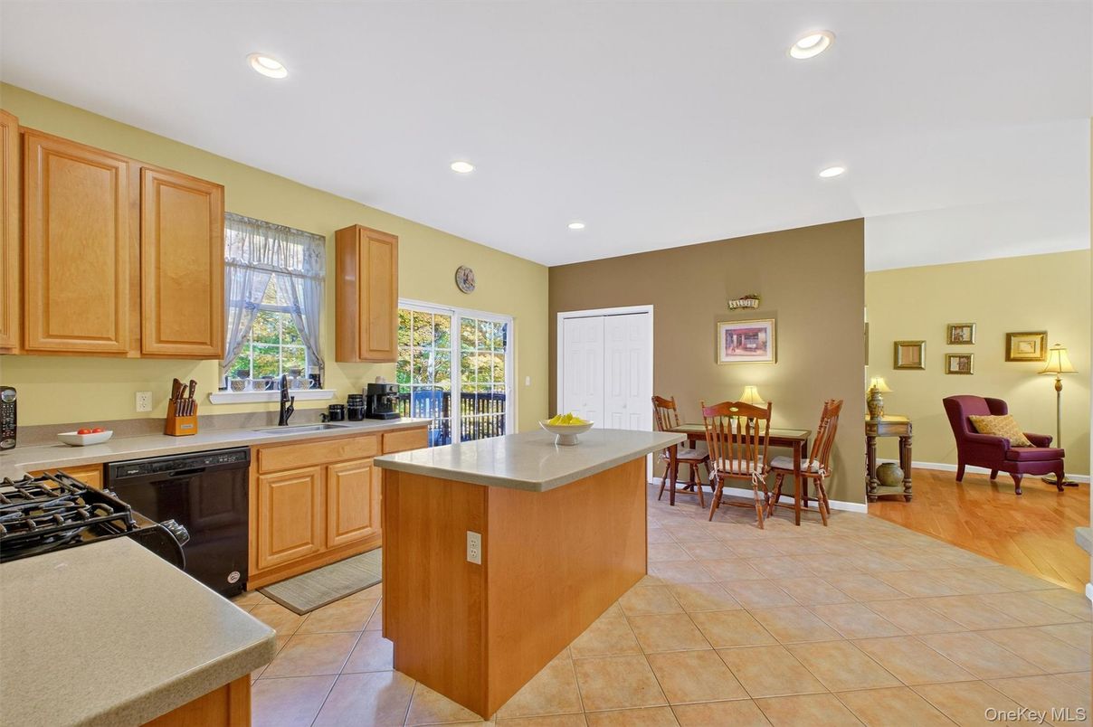 Dining room, Interior, Kitchen, Living room, Recessed Lighting, Wood Texture Flooring