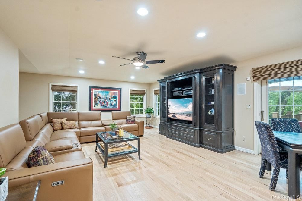 Dining room, Interior, Living room, Recessed Lighting, Wood Texture Flooring