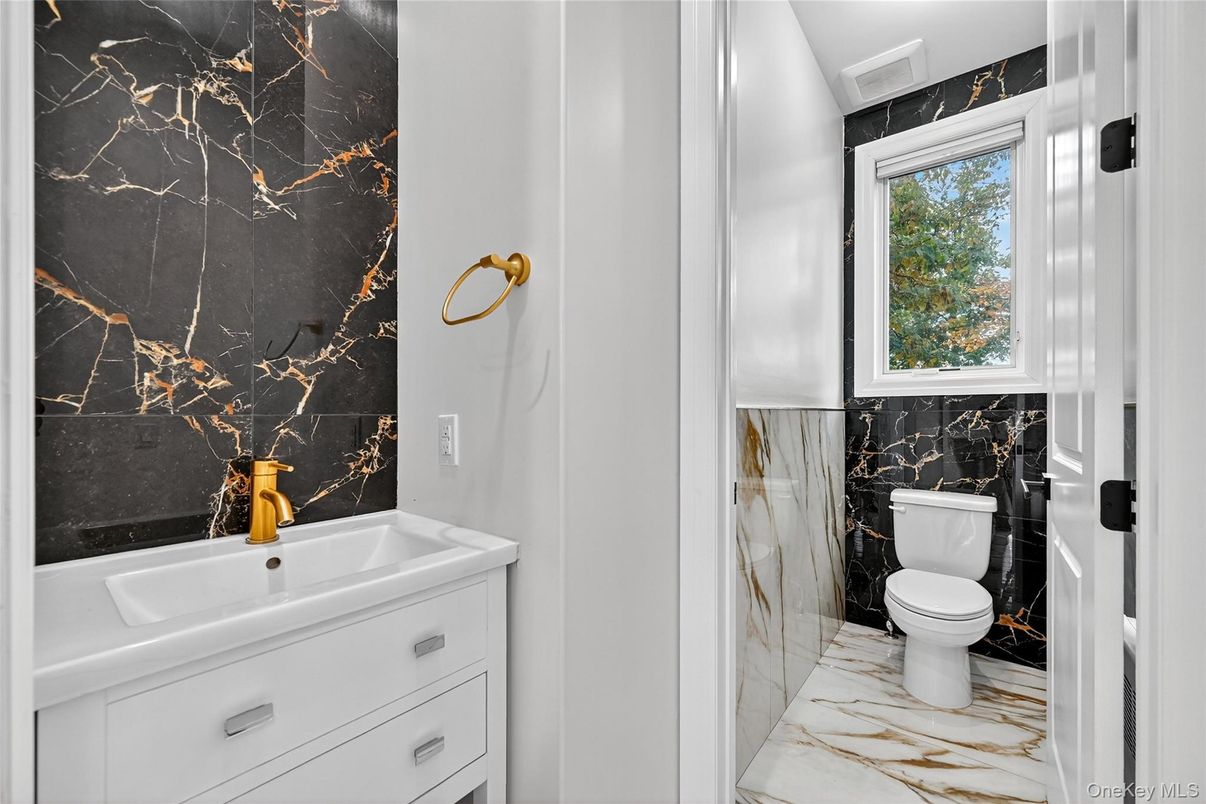 Bathroom, Interior, Marble, Marble Walls