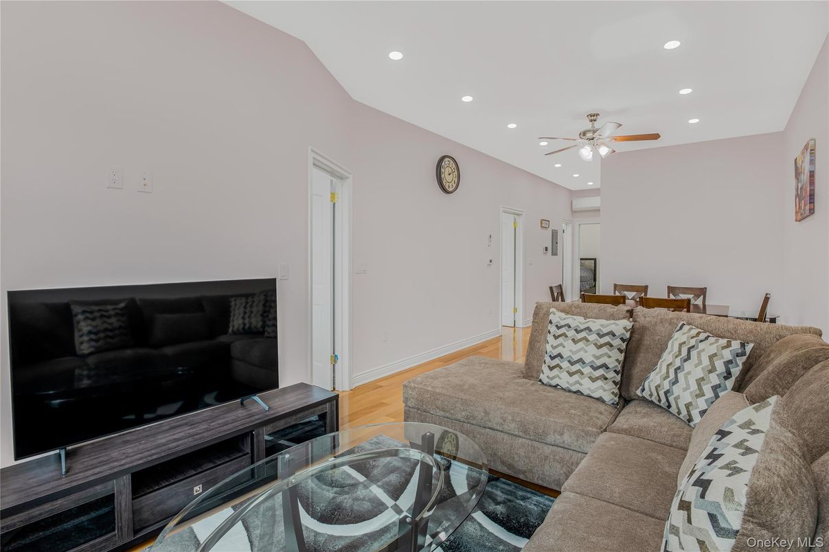 Dining room, Interior, Living room, Recessed Lighting, Wood Texture Flooring