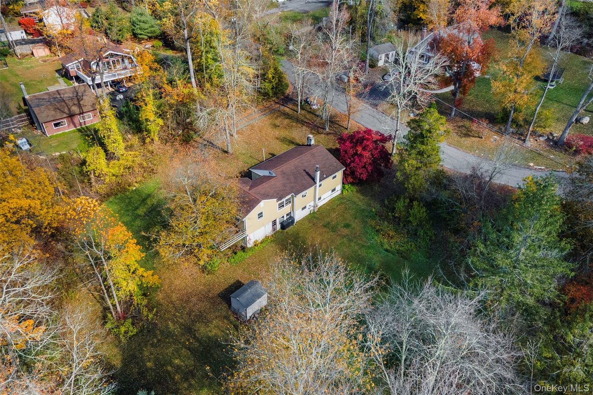 Exterior, Drone