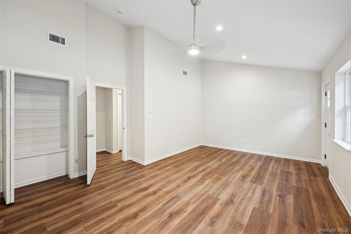 Empty room, Interior, Pendant Lights, Recessed Lighting, Wood Texture Flooring