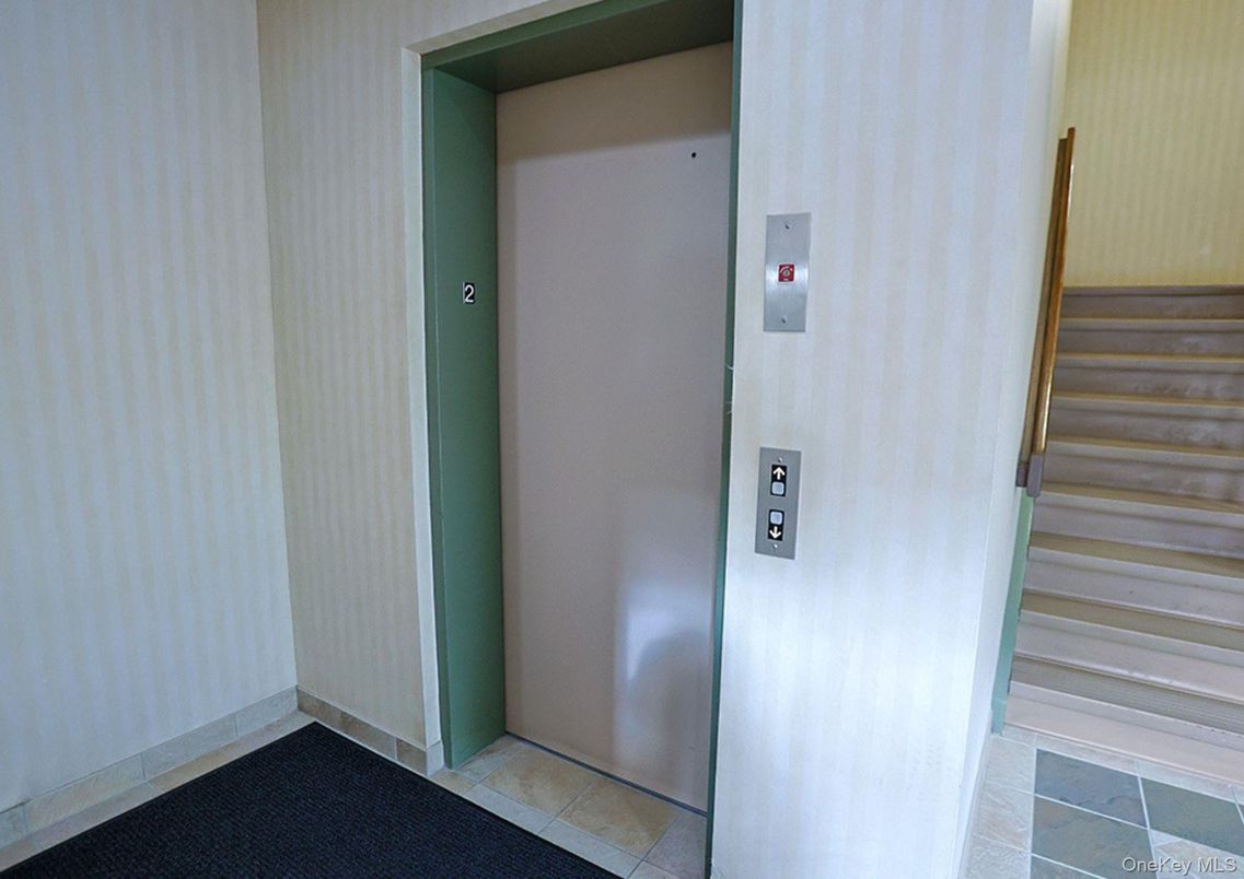 Elevator, Interior