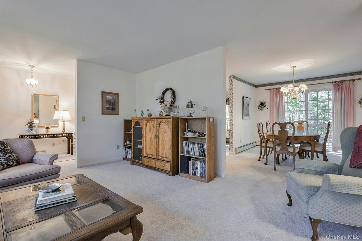 Chandelier, Dining room, Interior