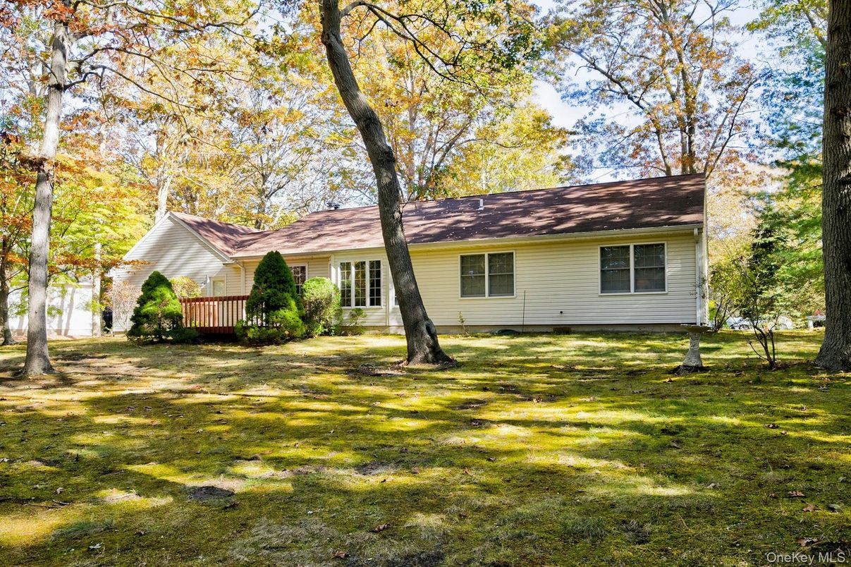 Backyard, Exterior, Facade, Cape Cod