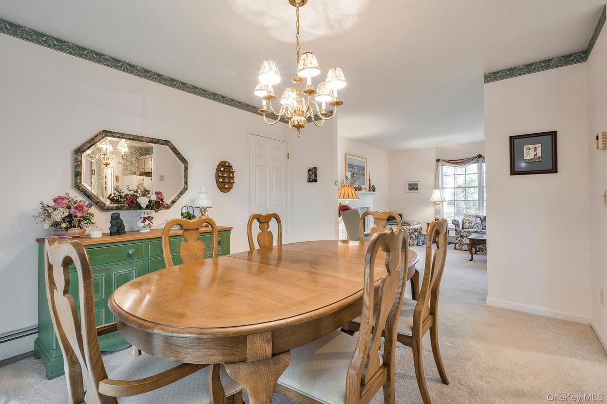 Chandelier, Dining room, Interior