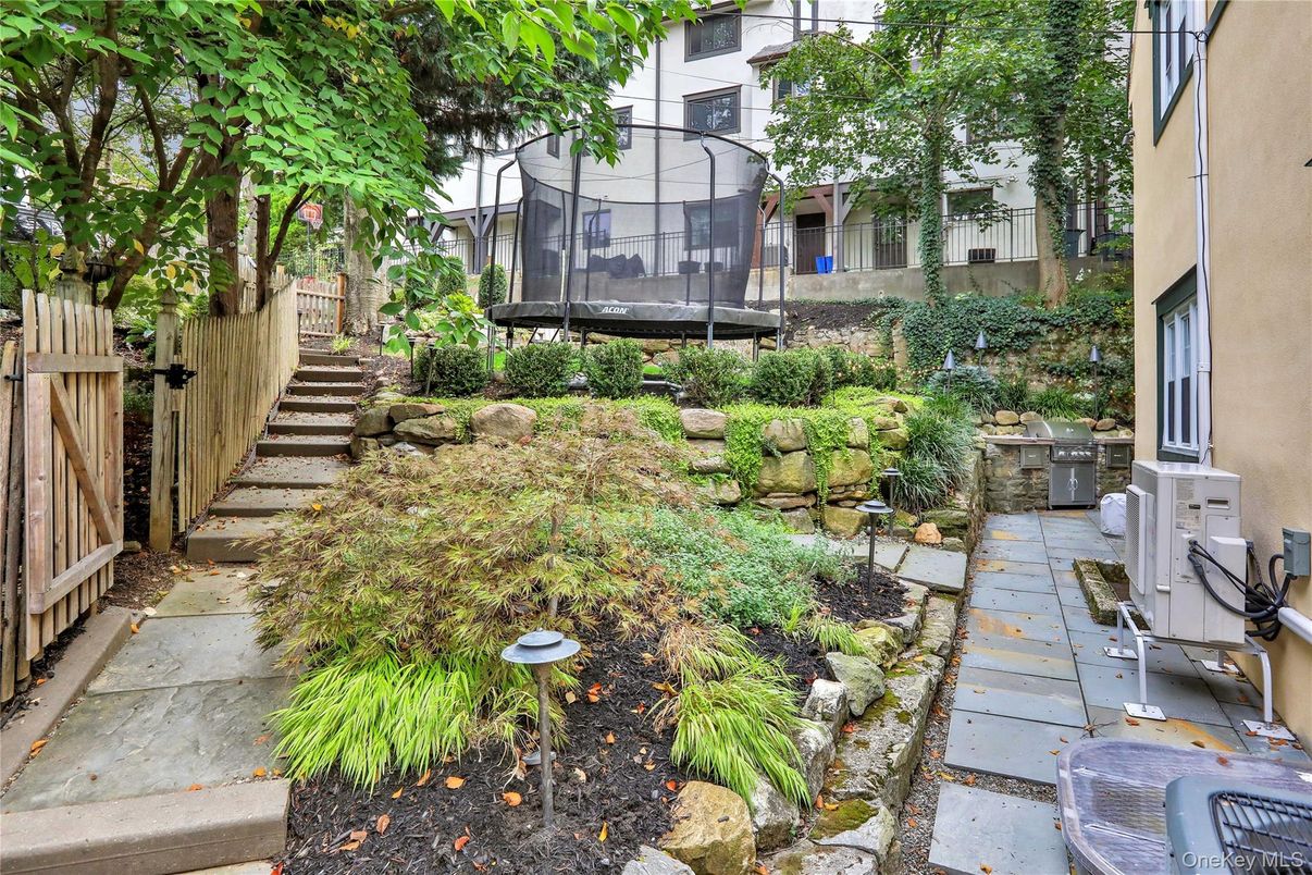 Exterior, Playground