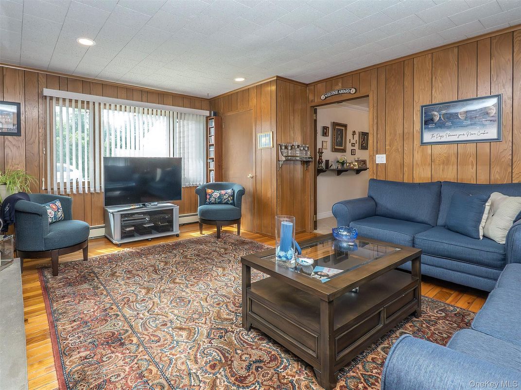 Interior, Living room, Recessed Lighting, Wood Texture Flooring, Wooden Walls