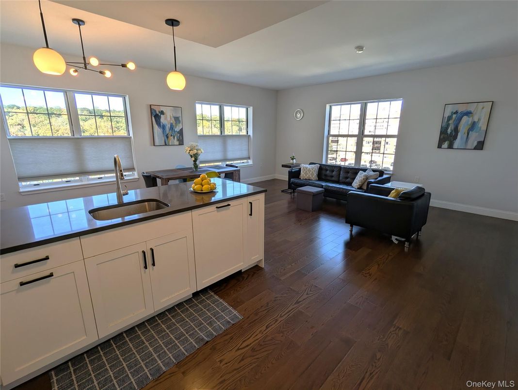 Interior, Kitchen, Living room, Pendant Lights, Wood Texture Flooring
