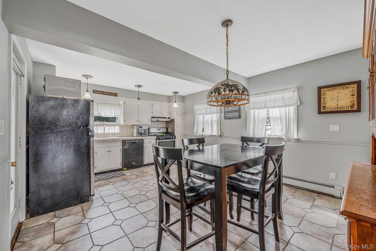 Dining room, Interior, Kitchen, Pendant Lights