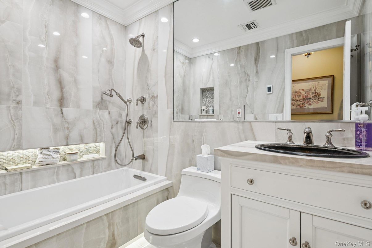 Bathroom, Interior, Marble Walls, Recessed Lighting