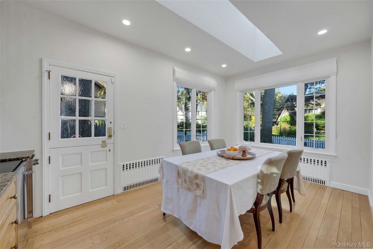 Dining room, Interior, Recessed Lighting, Wood Texture Flooring
