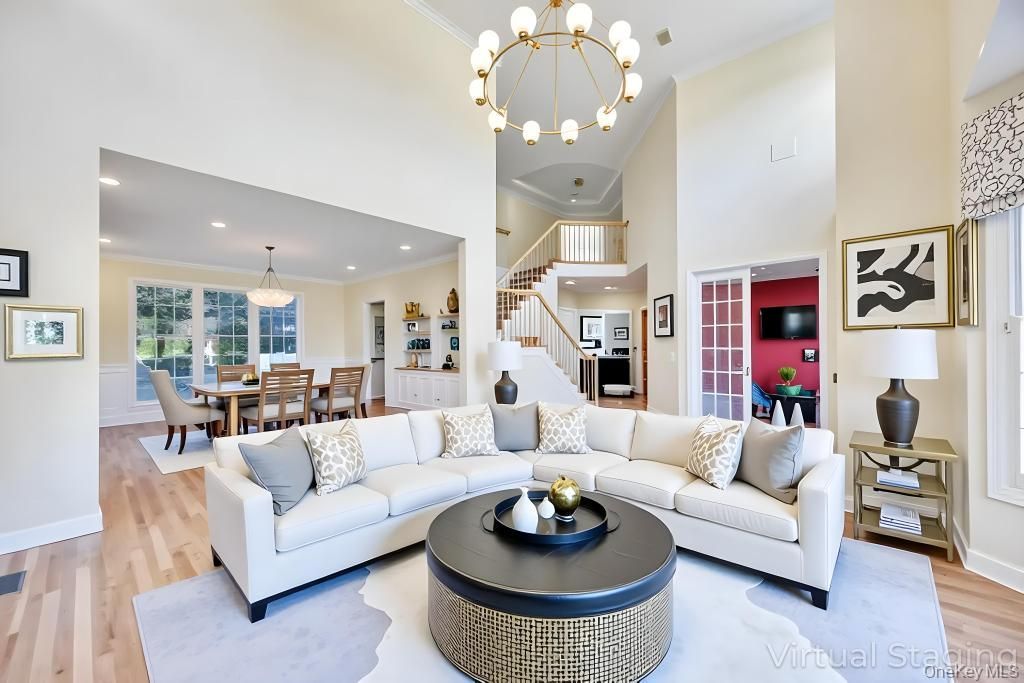 Dining room, Interior, Living room, Pendant Lights, Recessed Lighting, Wood Texture Flooring