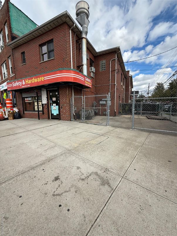 Exterior, Facade, Brick Facade, None