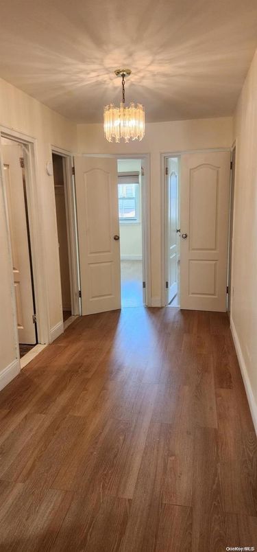 Chandelier, Empty room, Interior, Wood Texture Flooring