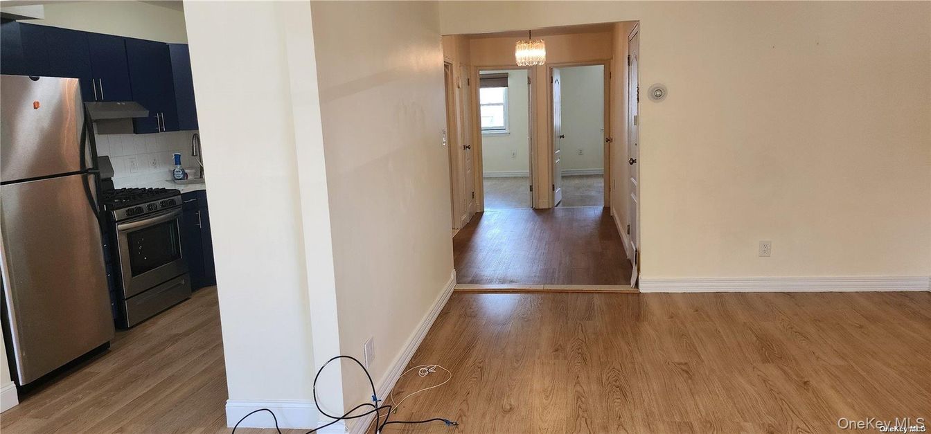 Interior, Kitchen, Pendant Lights, Wood Texture Flooring