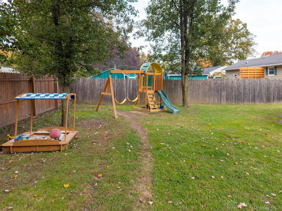 Backyard, Exterior, Playground