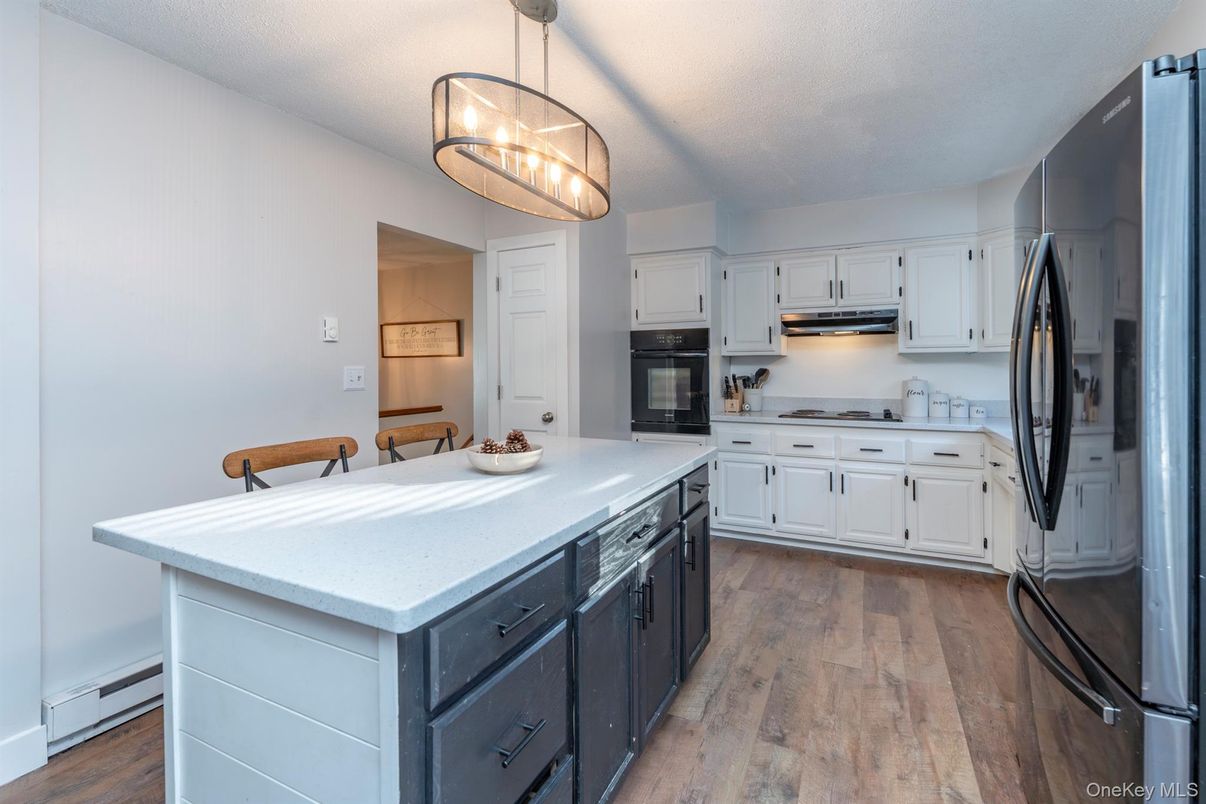 Interior, Kitchen, Pendant Lights, Stainless Steel Appliances, Wood Texture Flooring