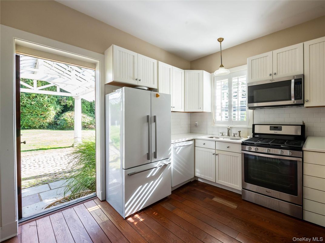 Interior, Kitchen, Pendant Lights, Stainless Steel Appliances, Wood Texture Flooring