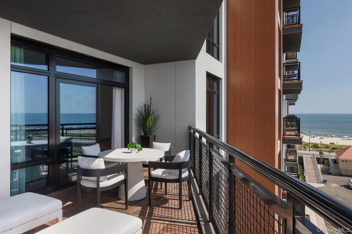 Water, Exterior, Dining room, Other