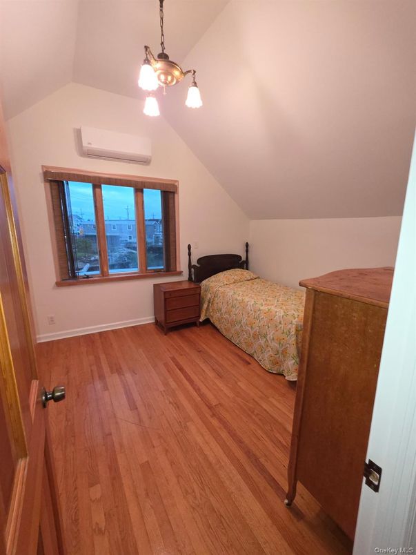 Bedroom, Interior, Pendant Lights, Wood Texture Flooring