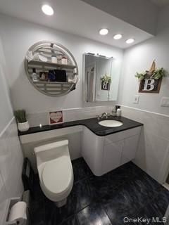 Bathroom, Interior, Marble, Recessed Lighting