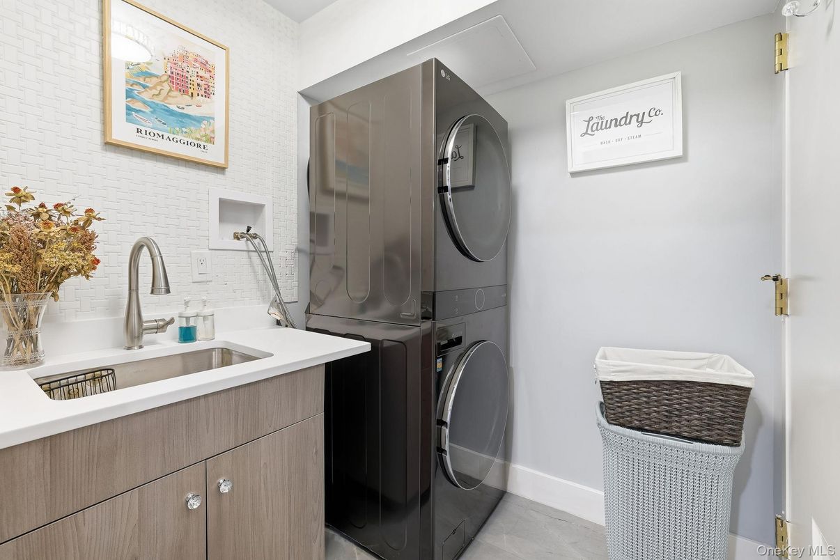 Interior, Utility Closets, Washer