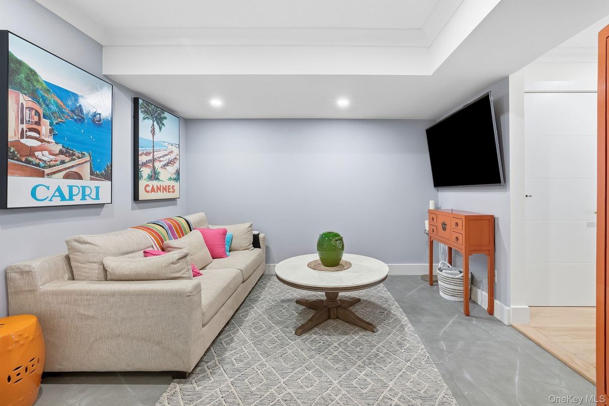 Interior, Living room, Recessed Lighting