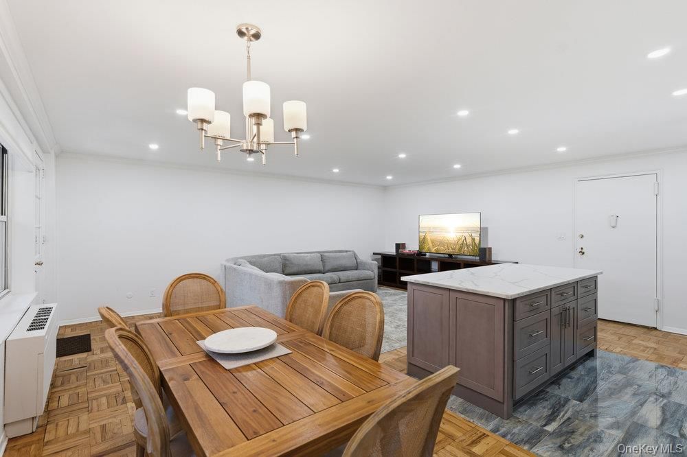 Chandelier, Dining room, Interior, Recessed Lighting, Wood Texture Flooring