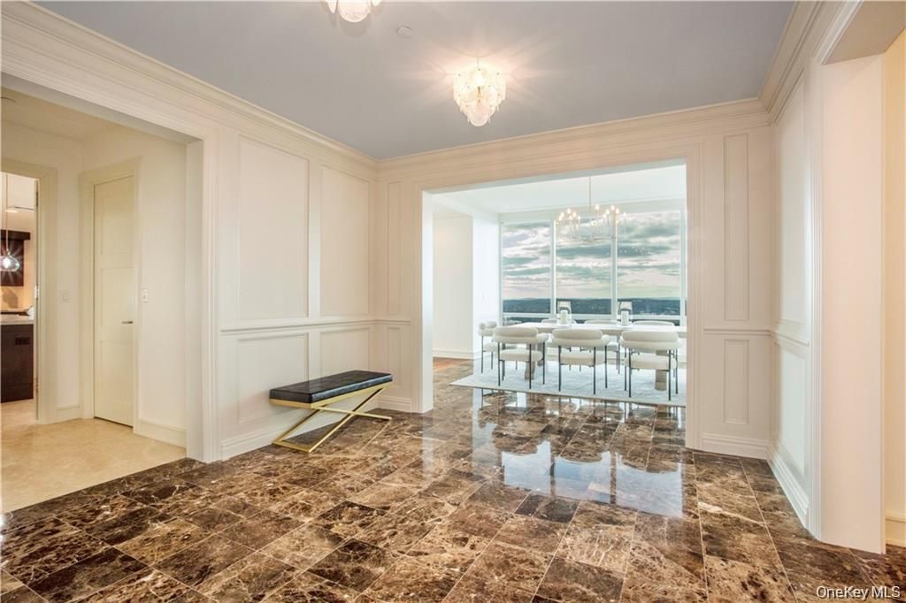 Chandelier, Interior