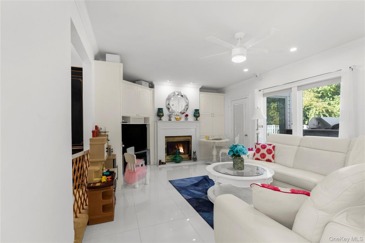 Fireplace, Interior, Living room, Recessed Lighting