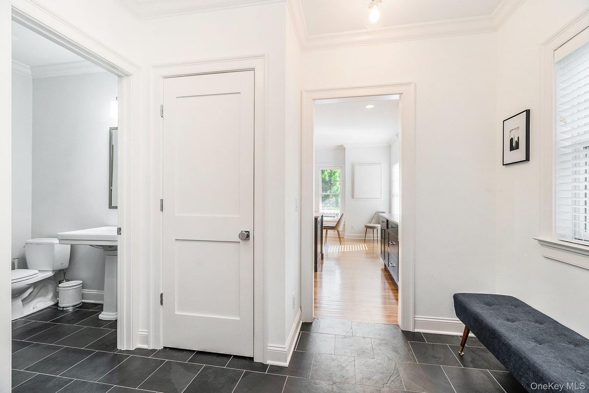Bathroom, Interior, Recessed Lighting, Wood Texture Flooring