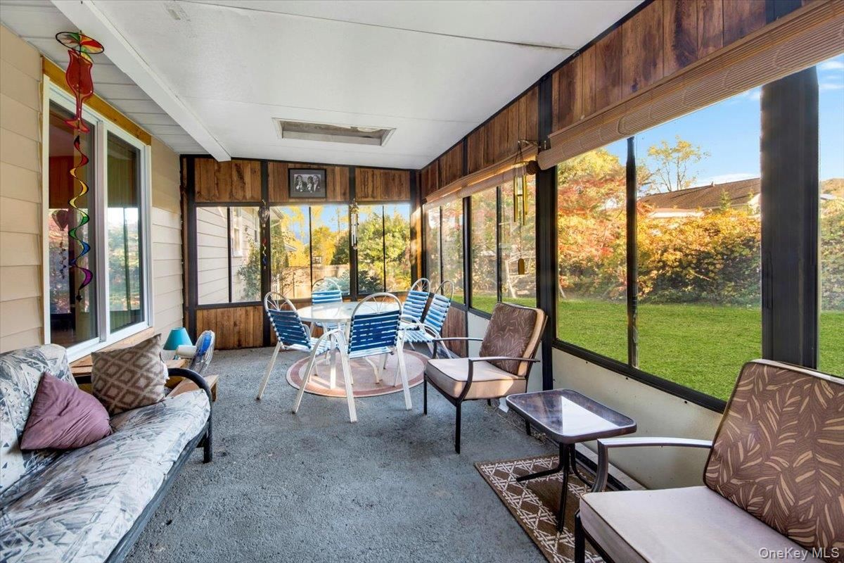 Dining room, Interior, Sun Room