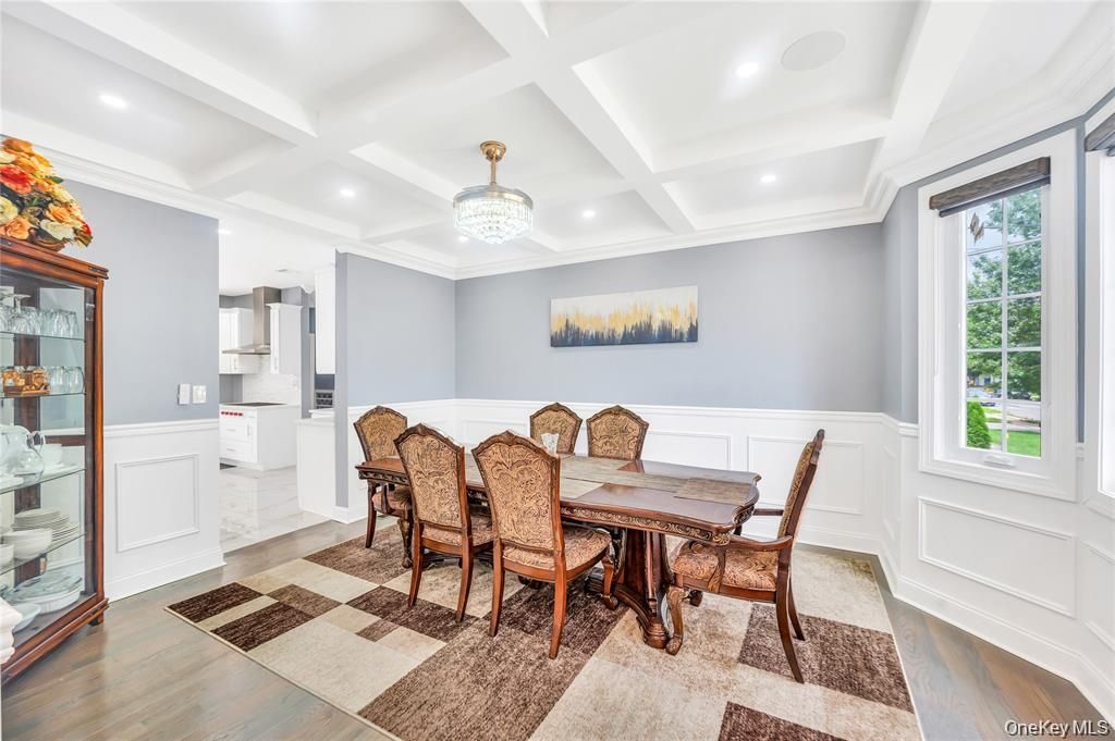 Dining room, Interior, Kitchen, Recessed Lighting, Wood Texture Flooring