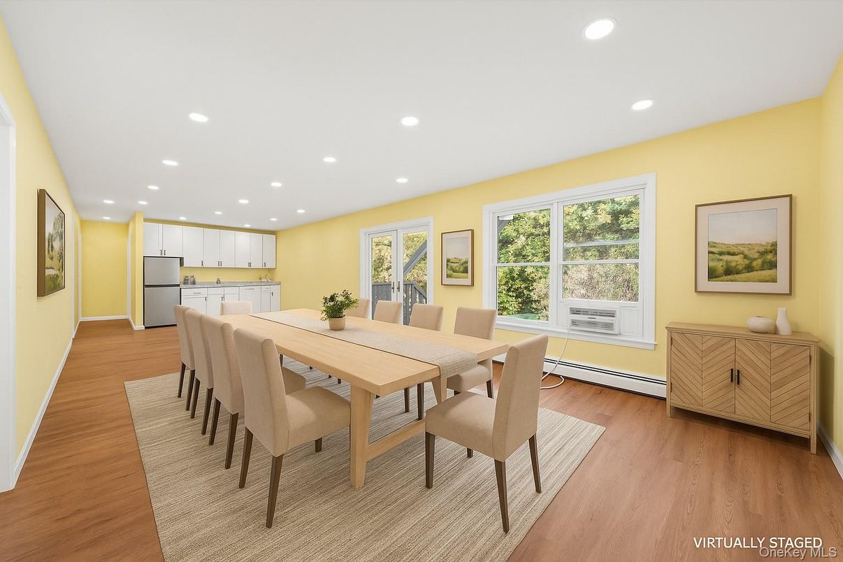 Dining room, Interior, Kitchen, Recessed Lighting, Wood Texture Flooring