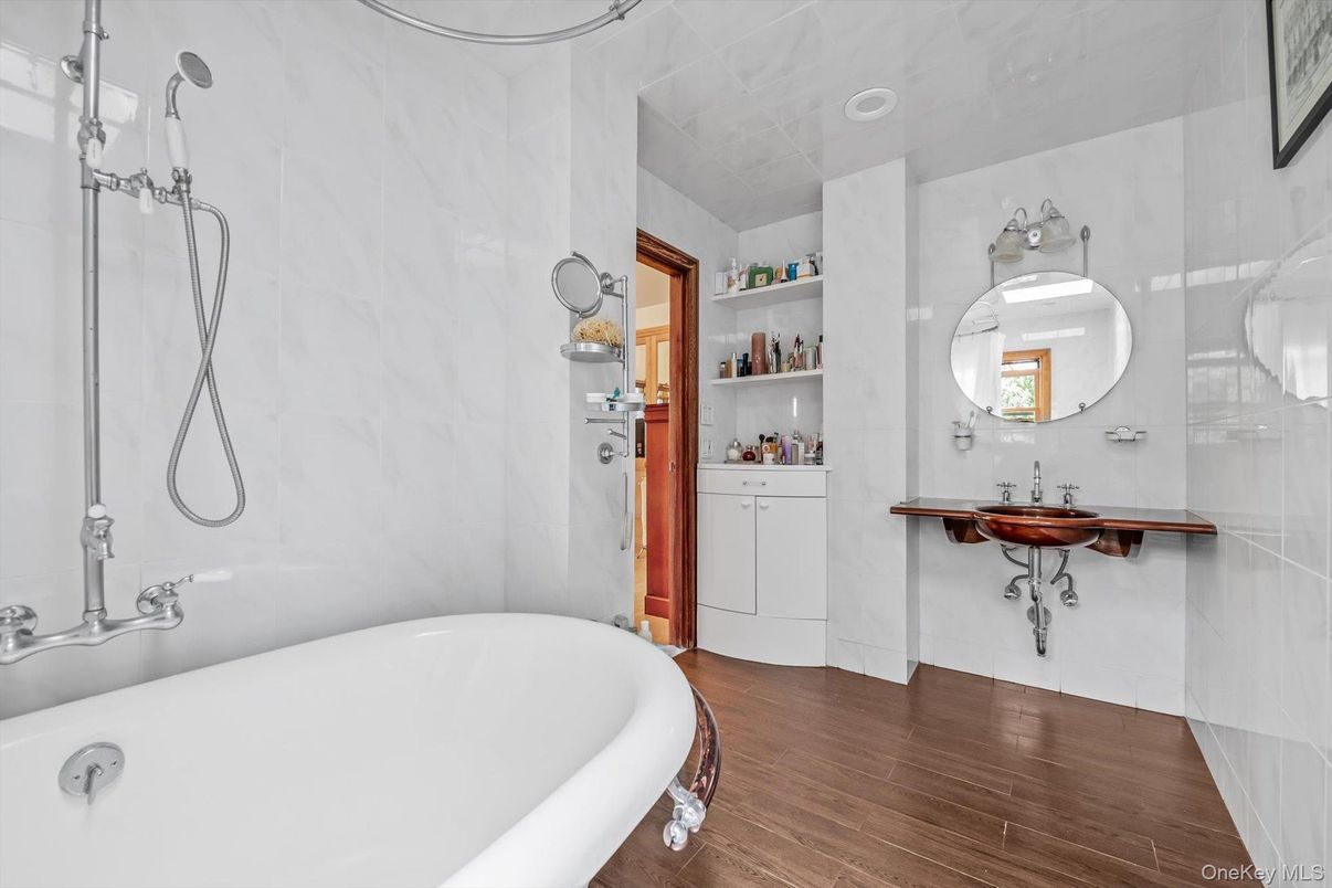 Bathroom, Free Standing Baths, Interior, Recessed Lighting, Wood Texture Flooring