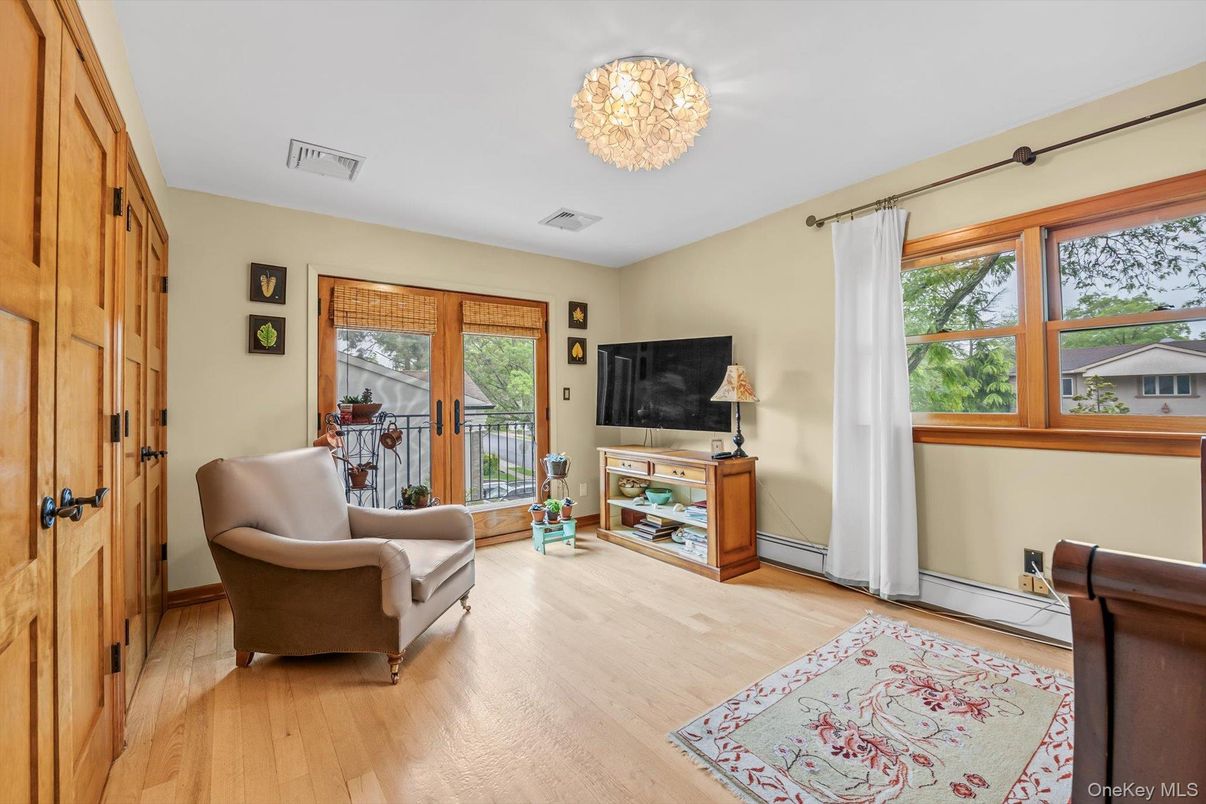Chandelier, Interior, Living room, Wood Texture Flooring