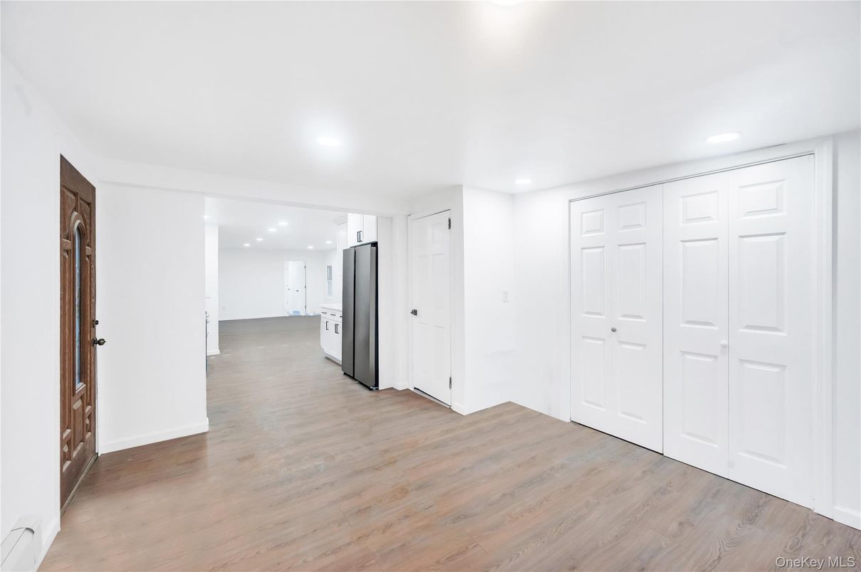 Empty room, Interior, Kitchen, Recessed Lighting, Wood Texture Flooring