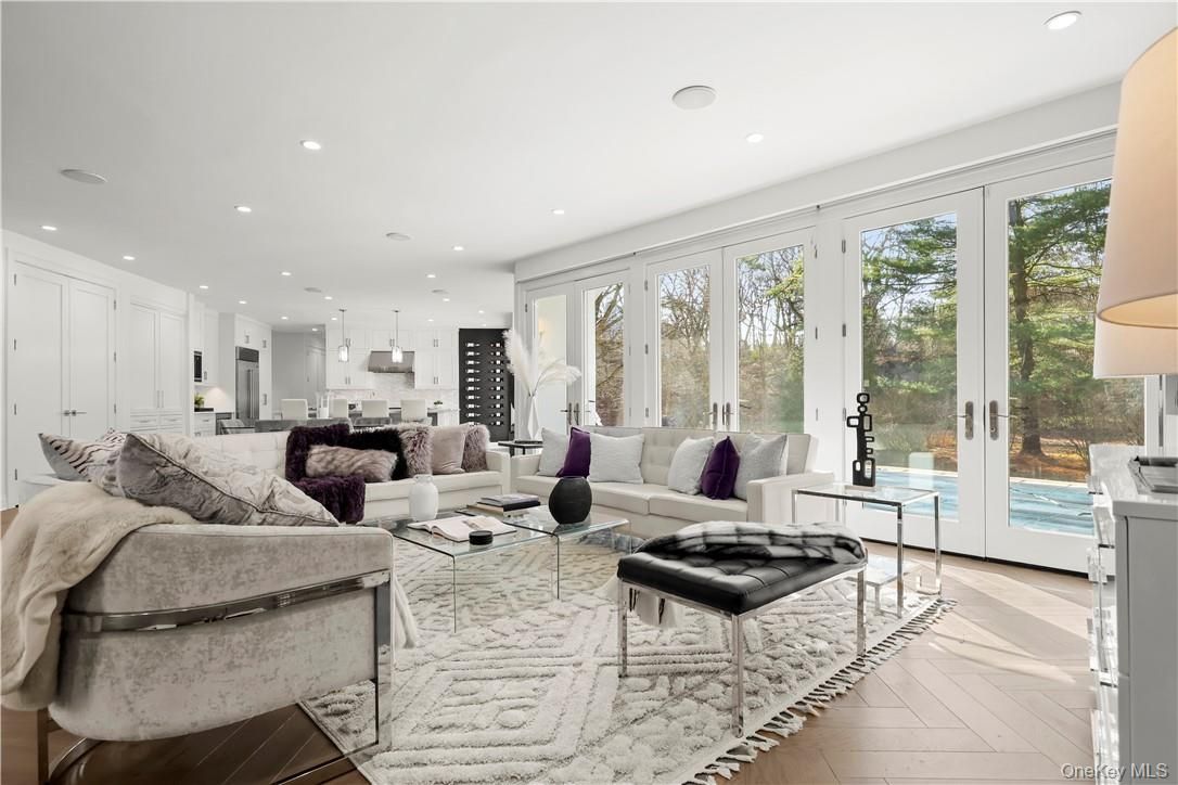 Interior, Kitchen, Living room, Pendant Lights, Recessed Lighting, Wood Texture Flooring