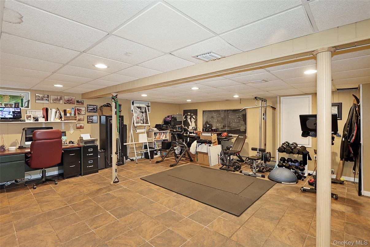 Fitness Equipment, Home Office, Interior, Recessed Lighting