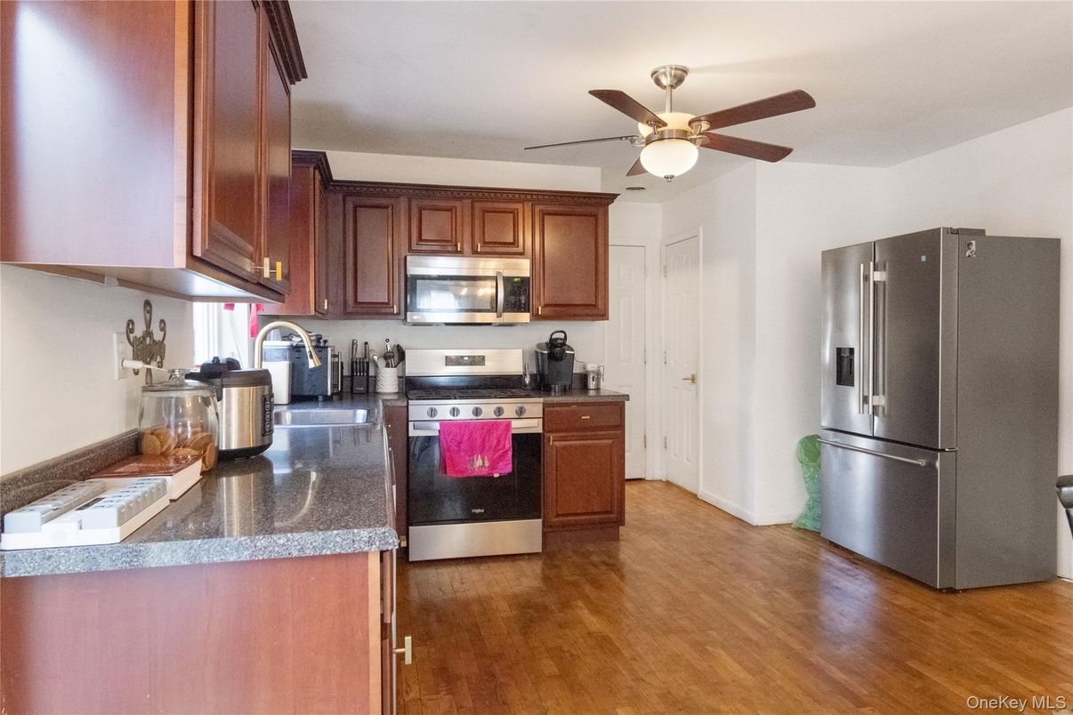 DE Listing image placeholder