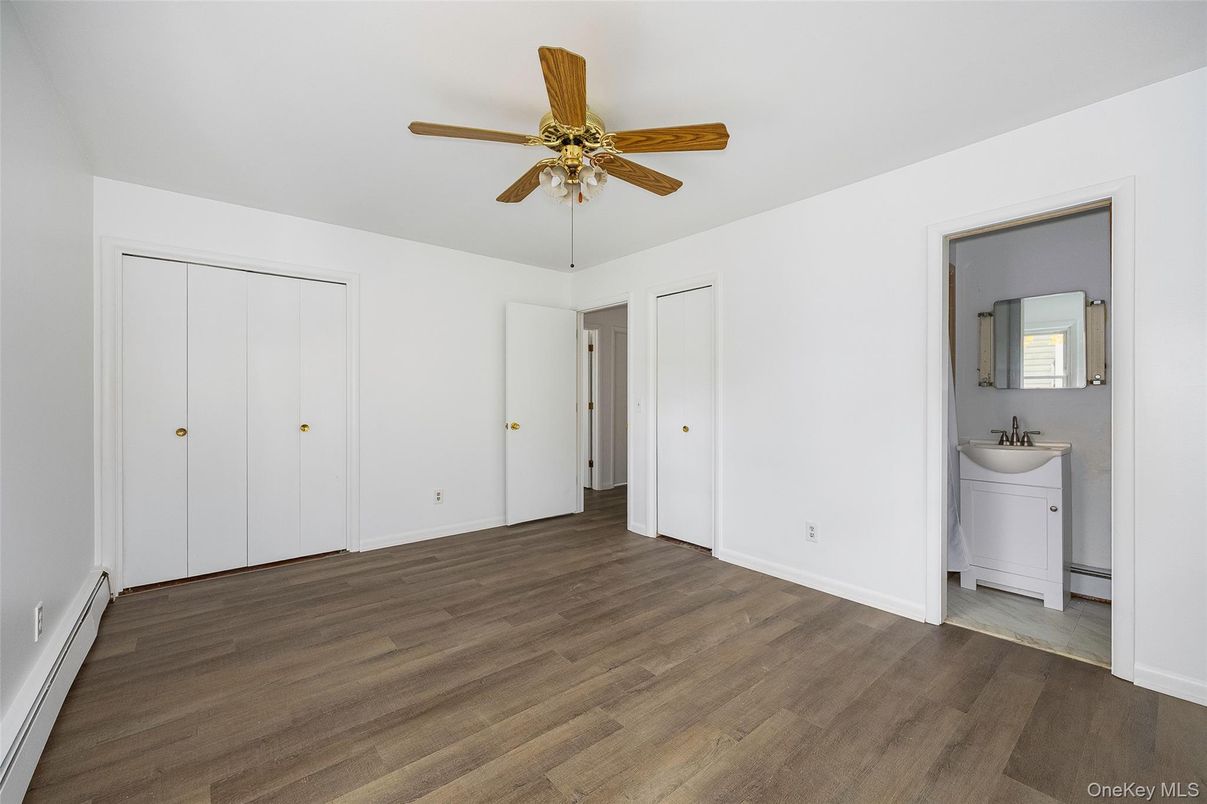 Bathroom, Empty room, Interior, Wood Texture Flooring