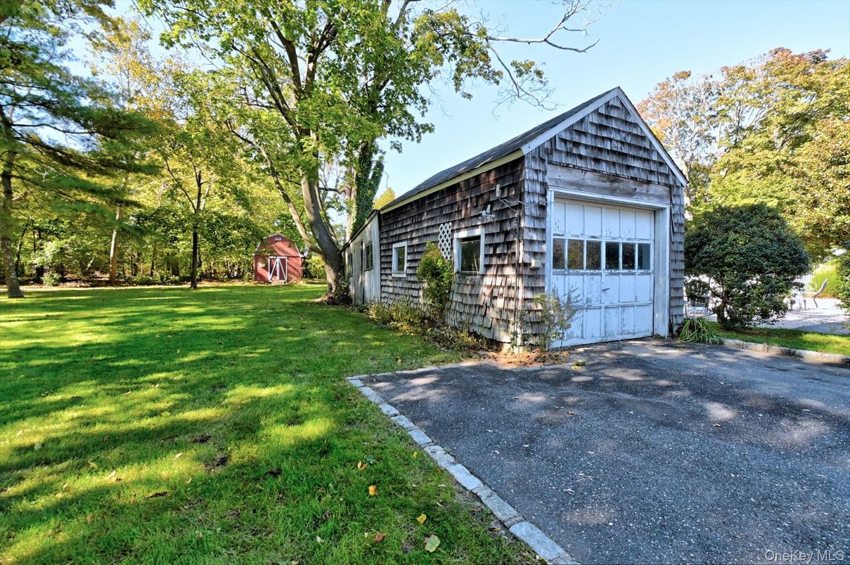 Backyard, Detached Garage, Exterior