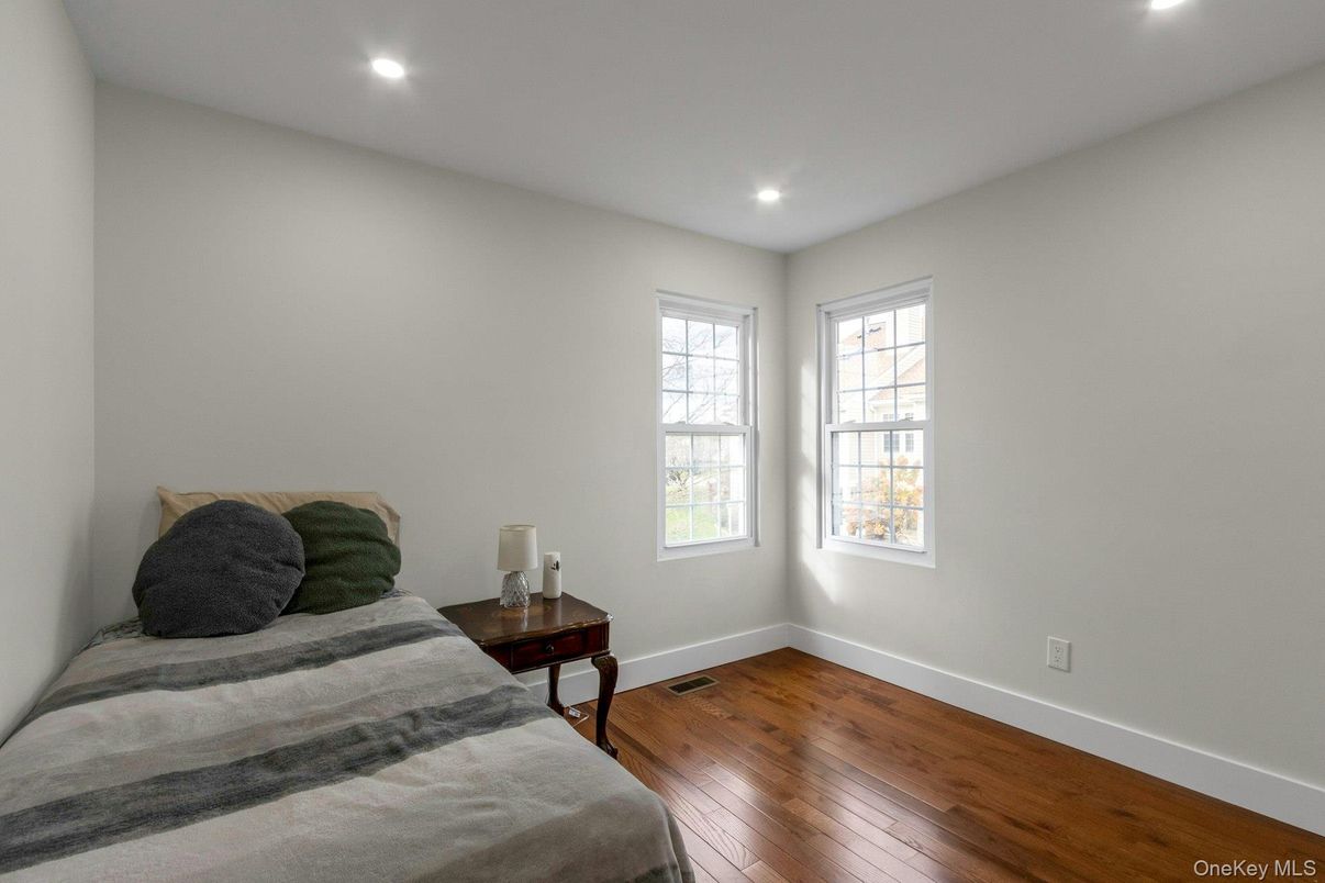 DE Listing image placeholder