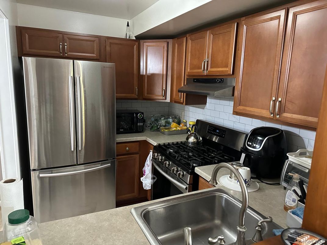 Interior, Kitchen, Stainless Steel Appliances