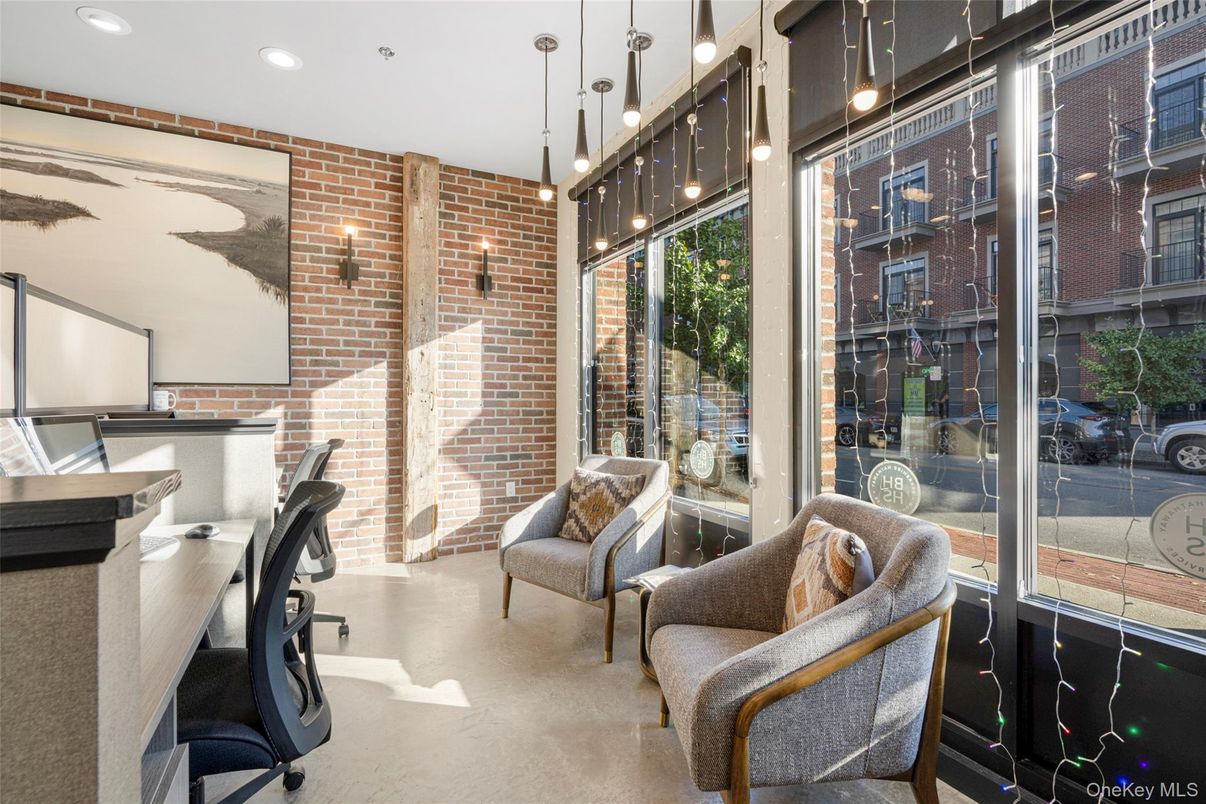 Home Office, Interior, Pendant Lights, Recessed Lighting, Stone Walls