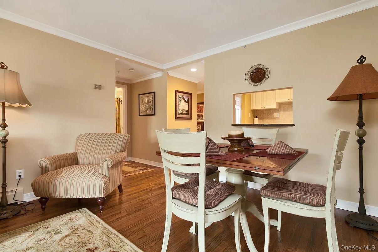Dining room, Interior, Recessed Lighting, Wood Texture Flooring